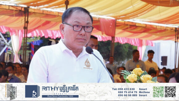 មហាសេដ្ឋី លី យ៉ុងផាត់ ក្រើនរំលឹកសិស្សានុសិស្សឱ្យខិតខំប្រឹងប្រែងរៀនសូត្រឱ្យបានខ្លាំងក្លាជាទីបំផុត
