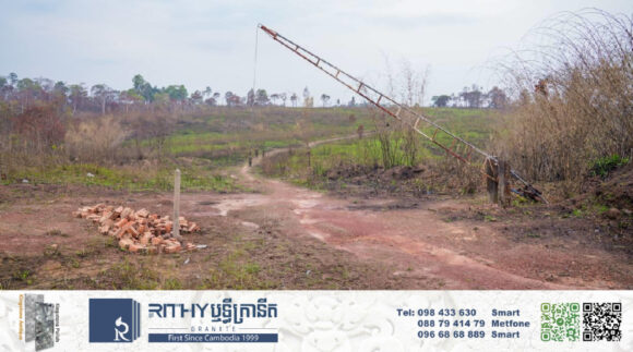 IMG_5578 មន្ត្រីចុះពិនិត្យទីតាំងគ្រោងសាងសង់ច្រកព្រំដែន«ច១-ឆាំរ៉ាក» ទៅជាច្រកតំបន់ពាណិជ្ជកម្មដែលមេដឹកនាំកម្ពុជា-ថៃ ឯកភាពឱ្យបើកឡើងវិញ