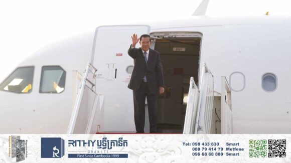 សម្តេច ហ៊ុន សែន ដឹកនាំឥស្សរជនជាន់ខ្ពស់បំពេញទស្សនកិច្ចផ្លូវការនៅឡាវ ២ថ្ងៃ