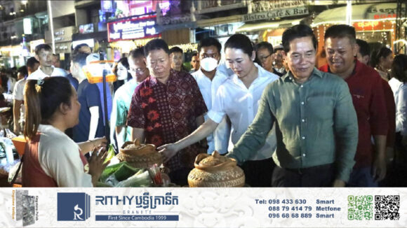 លោក ឃួង ស្រេង ចង់បានការប្តូរឥរិយាបទប្រជាពលរដ្ឋមកធ្វើដំណើរដោយមធ្យោបាយរួម ឬតាមរយៈថ្មើរជើងក្នុងរាជធានី