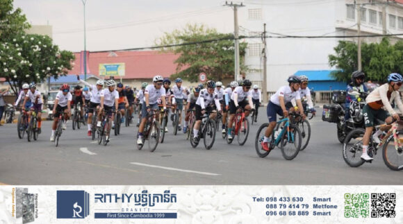 ក្បួនប្រតិភូកង់ជាង ៣០០កង់ធ្វើដំណើរប្រវែង ៧៥គីឡូម៉ែត្រពីក្រសួងទេសចរណ៍ទៅទីរួមខេត្តតាកែវ