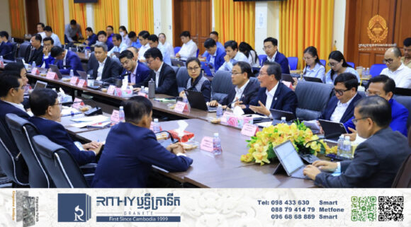 ក្រសួងឧស្សាហកម្ម​ និងក្រសួងប្រៃសណីយ៍ ពិភាក្សាគ្នារៀបចំមុខងារ បញ្ញាសិប្បនិម្មិត AI កុំឲ្យជាន់ការងារគ្នា!