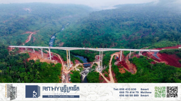 ក្រសួងសាធារណការរៀបចំកន្លែងសំចតថតរូបអនុស្សាវរីយ៍ នៅចំណុចកណ្តាលស្ពានខ្ពស់ជាងគេនៅកម្ពុជា